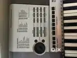 Yamaha portatone electronic keyboard