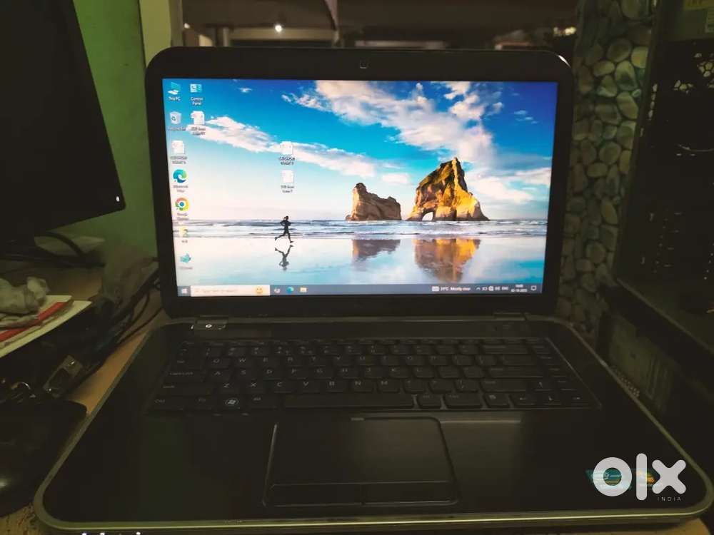 DELL i5 processor,16gb ram, graphic card,256gb SSD,dvd, wifi, cam,