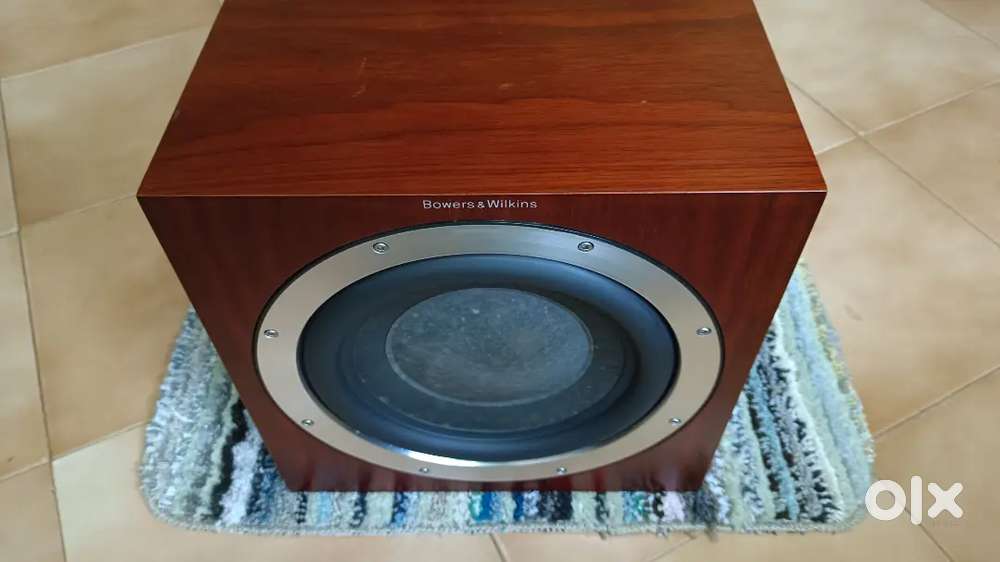 B&W subwoofer