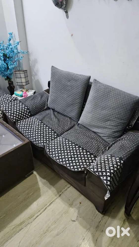 7 Seater sofa set