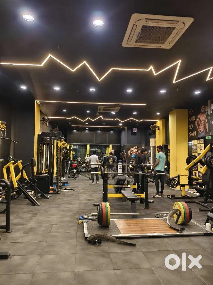 V-10 fitness lab gym femail