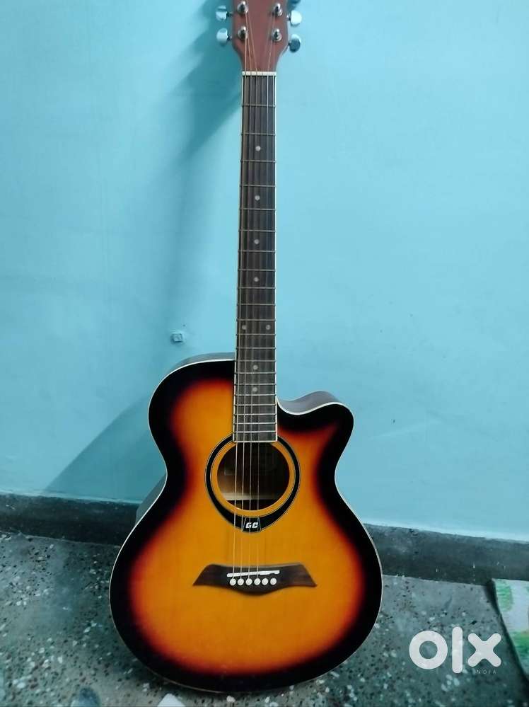 GC Acoustic Guitar + Padded Carry Case