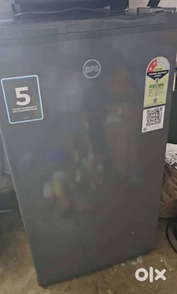 REFRIGERATOR IN EXCELLENT CONDITION
