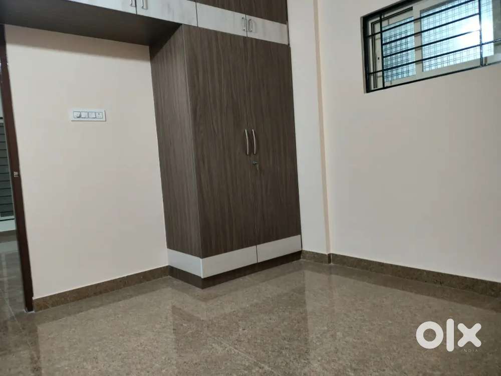 Excellent FLAT 2Bhk Manyata TP