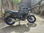 YAMAHA FZS V4