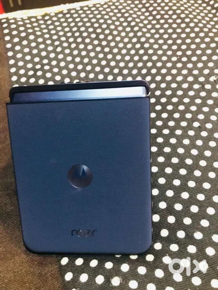 MOTROLA RAZR 60 256gb