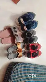 3 pair shoose and 1pair sleeper 1pair heel sandle