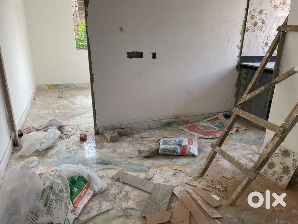 1bhk 1rk sell cheap and best price near main road Keshtopur 3no camp