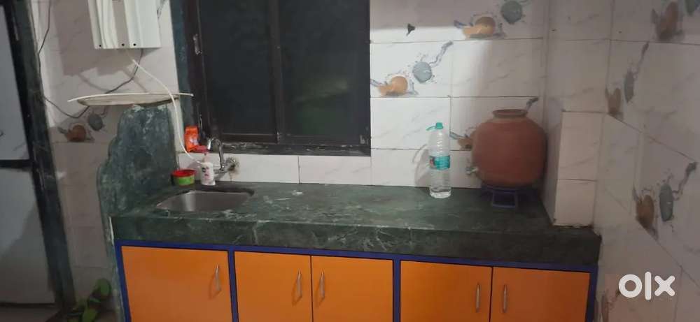 1bhk semi furnished sect 20