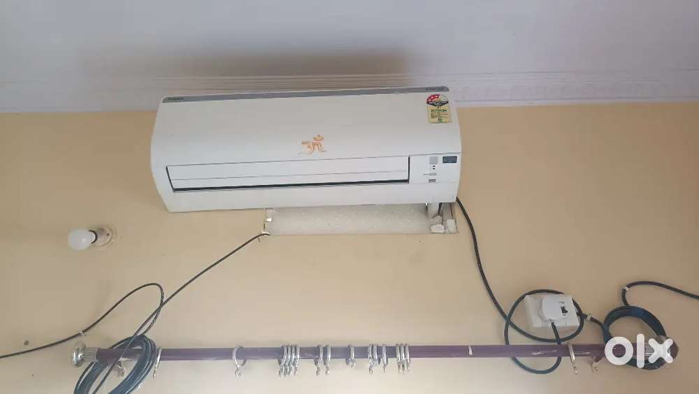 Daikin 1.5 Ton Ac 1.5years old