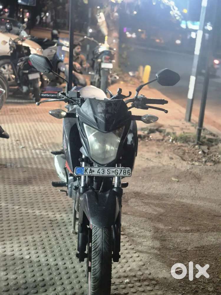 HONDA CB HORNET 160R 2016