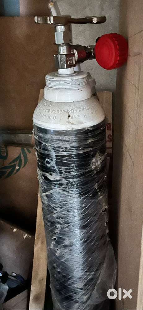 10 ltr oxygen cylinder 2 year's warranty