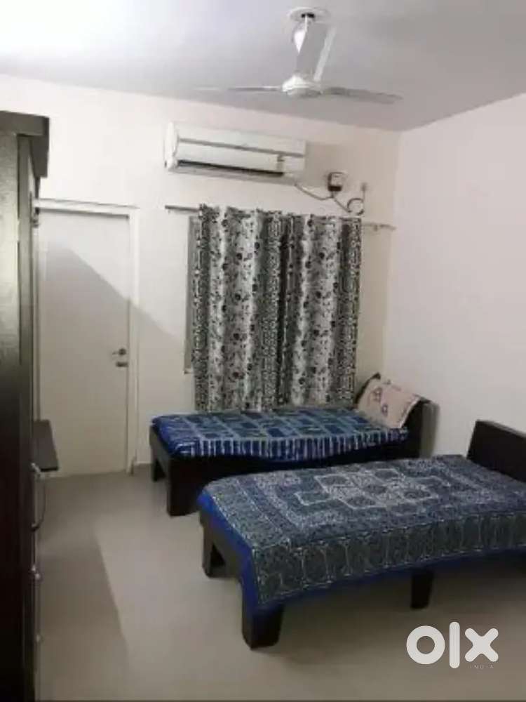 No brokerage male pg fully furnished 8000 near station santacruz w