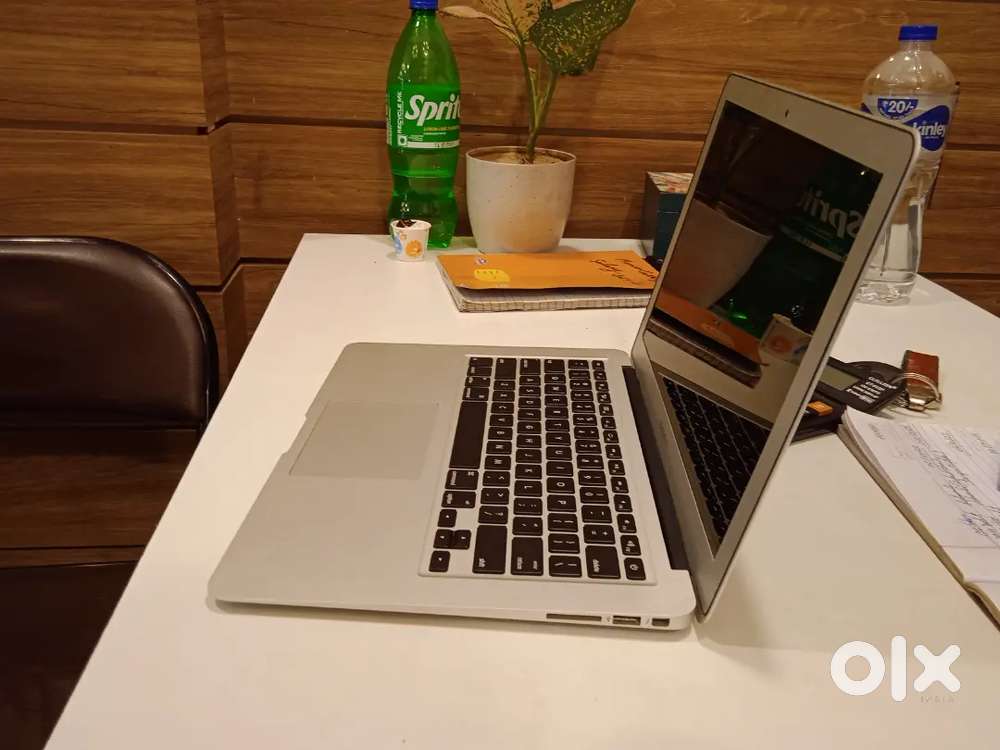 Mac Book Apple