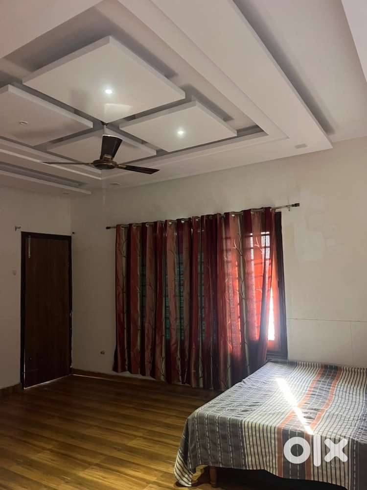 First floor for rent