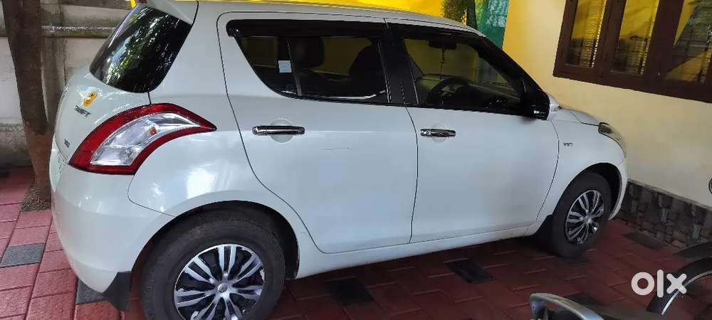 Maruti Suzuki Swift 2014 ABS Petrol 23500 Km Driven
