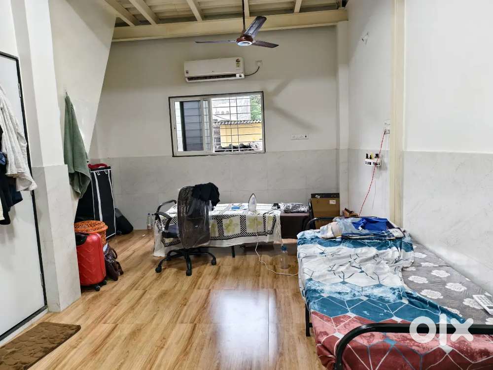 Roommate Needed - 1 RK Near Phoenix Marketcity, Kurla (Prime Location)