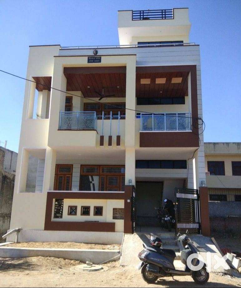 near redisson,bombay hoshpital,vijay nagar, bypass, phoenix mall