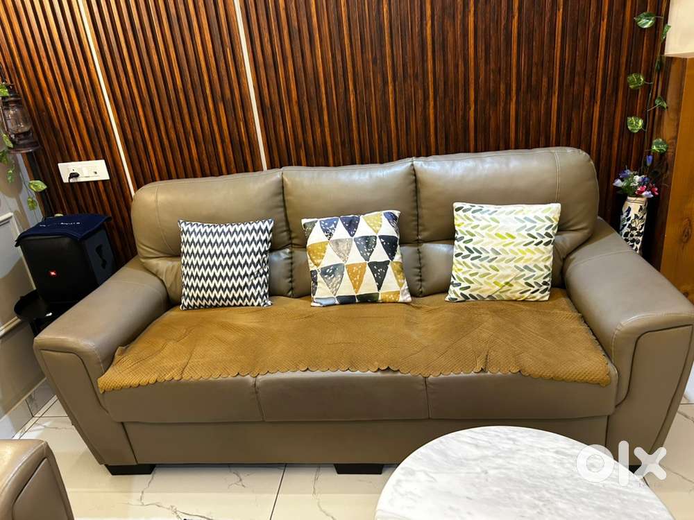 Selling 3+1 seater sofa