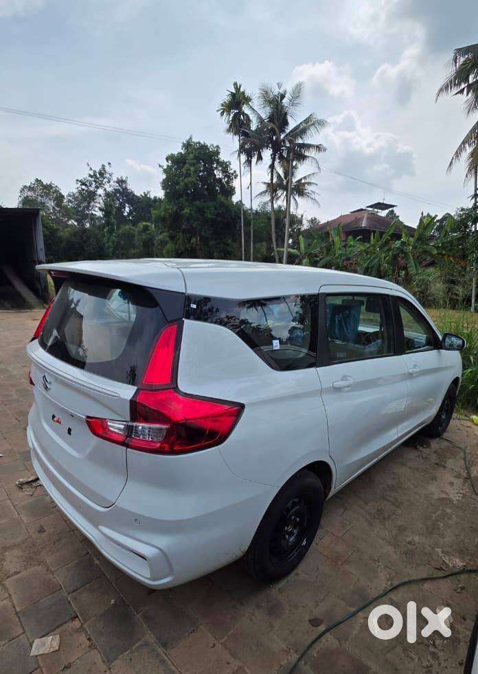 Hiring Driver – Corporate Trips (Ertiga)