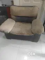Royaloak Sofa- recliner model used