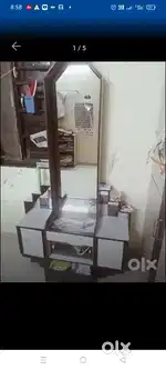Dressing table