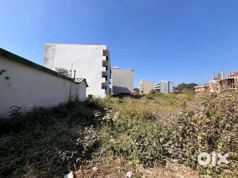 R3 Plot available in IT Park Back side