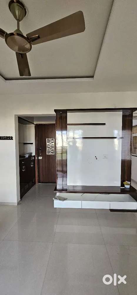 Fully Furnished 2 BHK, Immediate possession