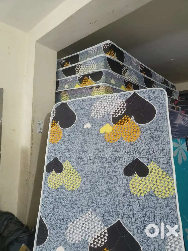 Mattress Direct from Factory at heavy Discount