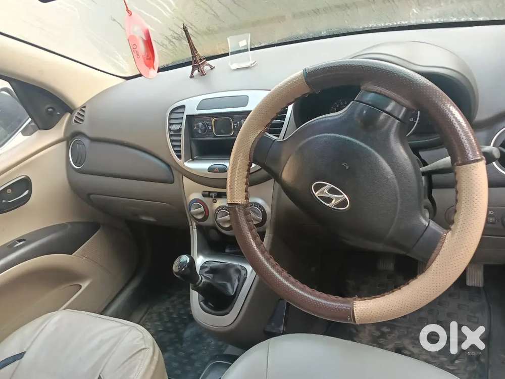 Hyundai Aura 2012