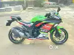 Ninja 300 .
