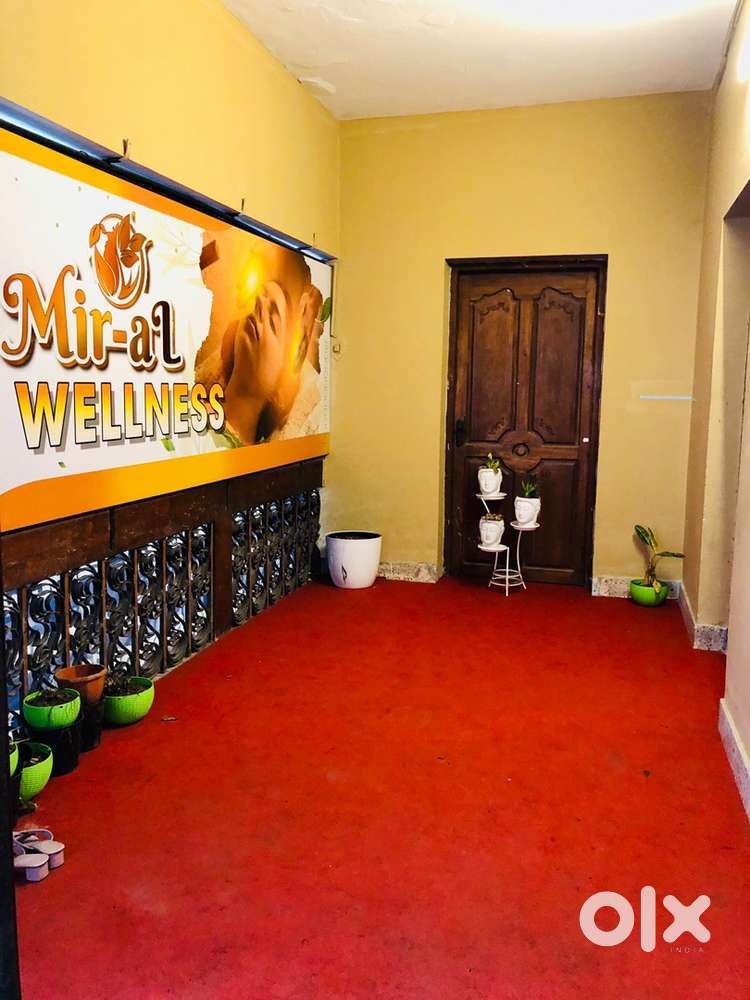 (Urgent vacancy) Need Female therapist for Massage