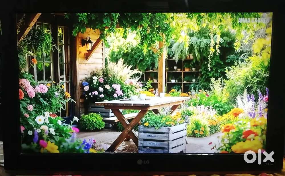 LG 32lcd TV excellent condition for sale absolutely Good