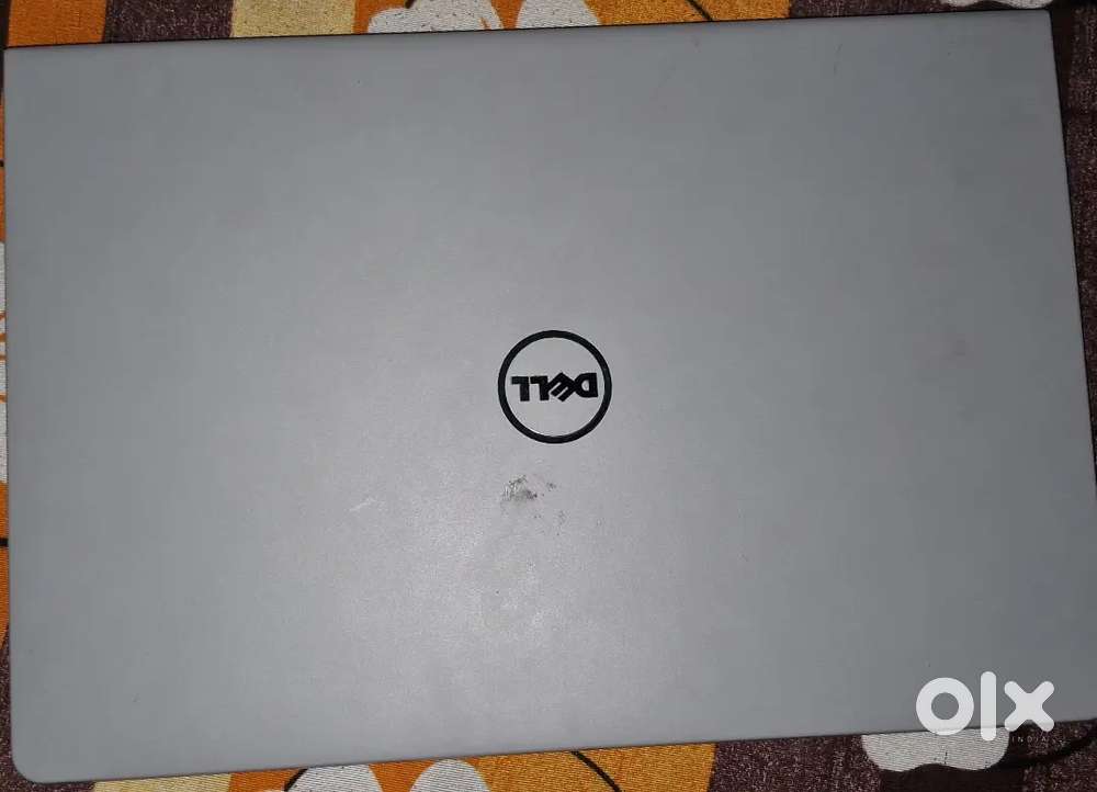 Dell laptop 8gb ram 256GB SSD 2GB grapis
