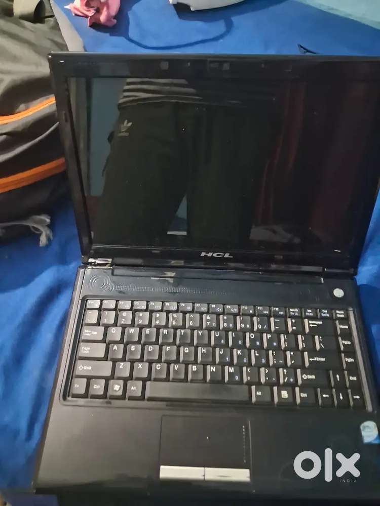 HCL laptop