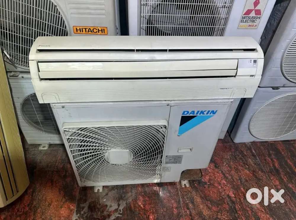 Ac for sale (Daikin brnd) 1.5 ton– Good Condition