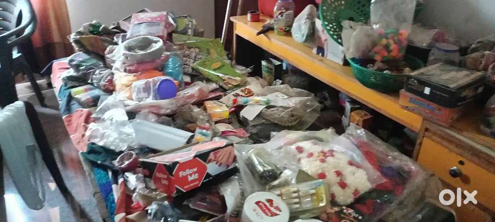 Cosmetic ka saman. Do counter