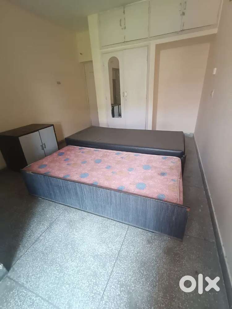 Independent second floor 2bhk2bath modular kitchen sec 11 Panchkula