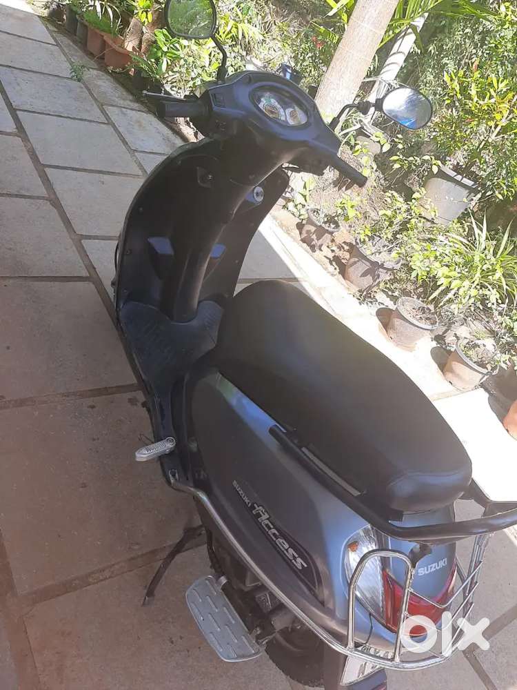 Good running new battery new tyre new polution new engine