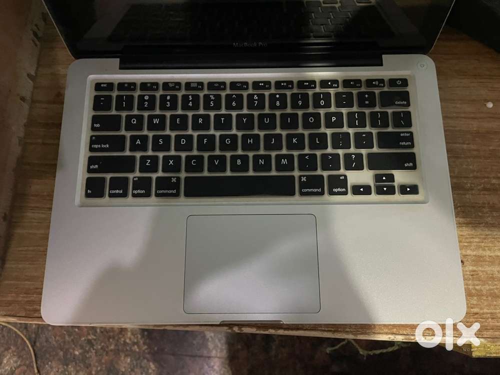 Mac book pro 2012 model