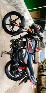 SHINE 125CC NO PROBLEMS GENUINE BIKE SINGLE HAND