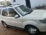 Tata Safari Storme 2015