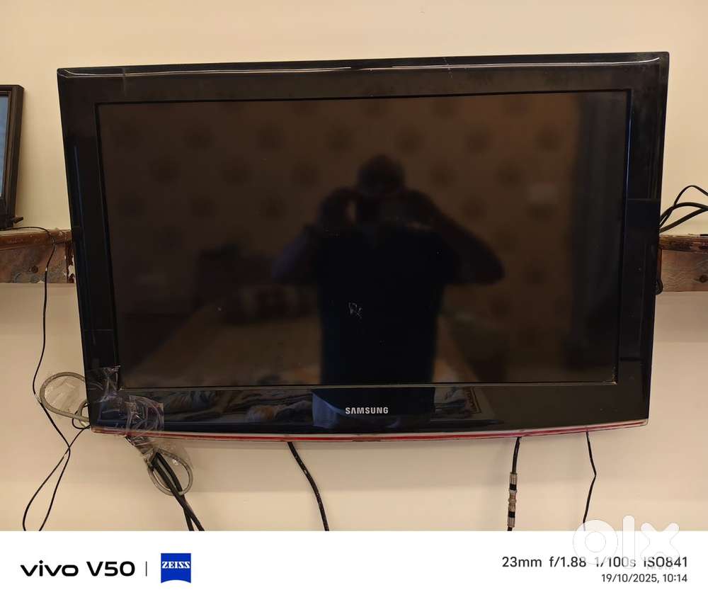 Samsung 32 Inch LCD