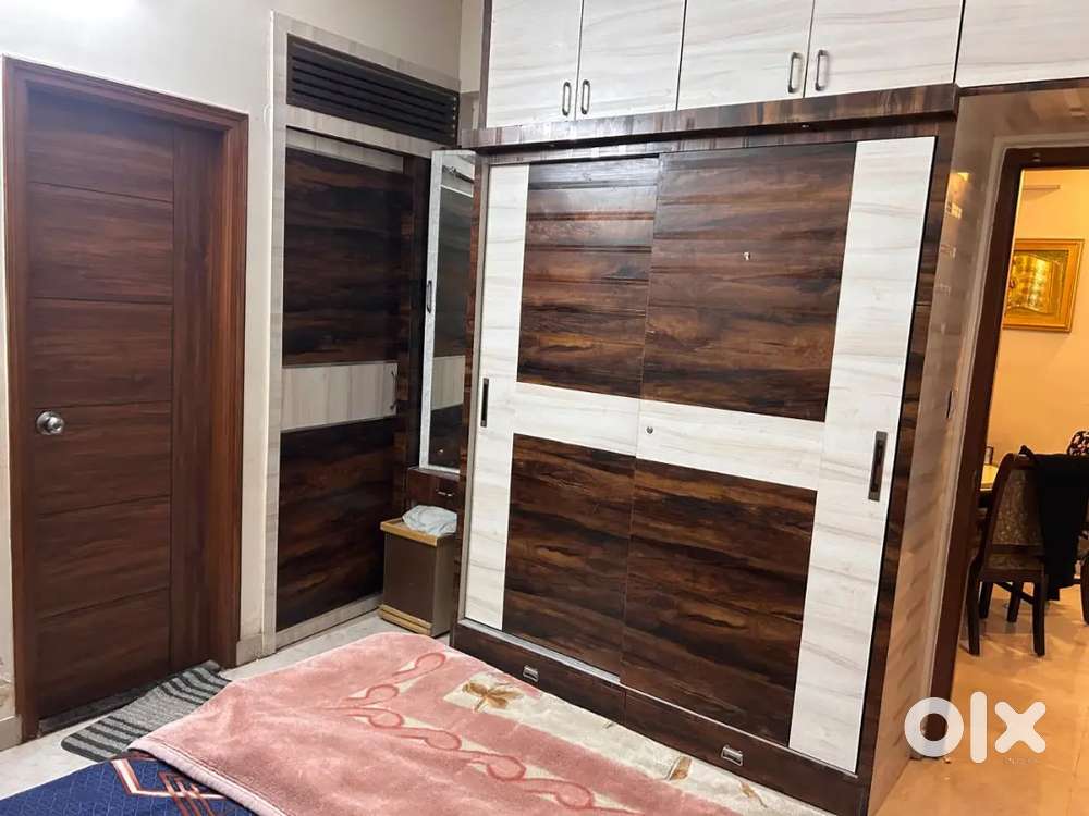Flat for urgent sale in Frazer Town near Mosque road