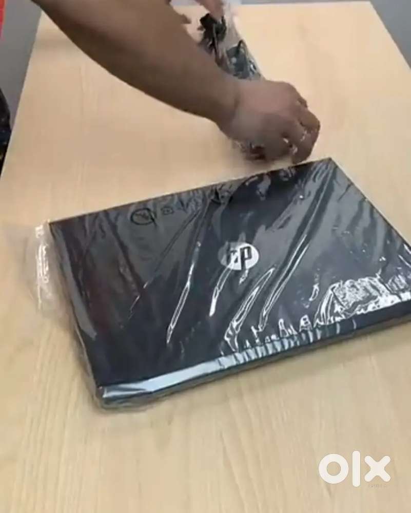 Hp laptop  New Candisan All Customer service My follw Family Complete