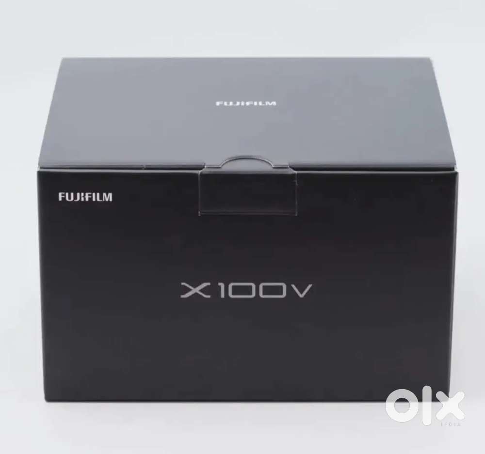 Fujifilm X100V 26.1MP Compact Digital Camera Black Noir