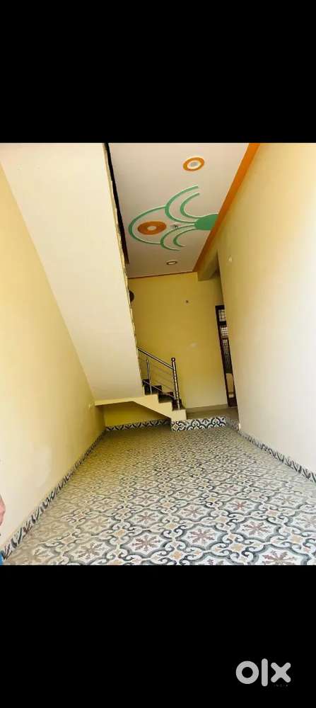 2bhk and 1bhk seprate room and bathroom are available in jhusi