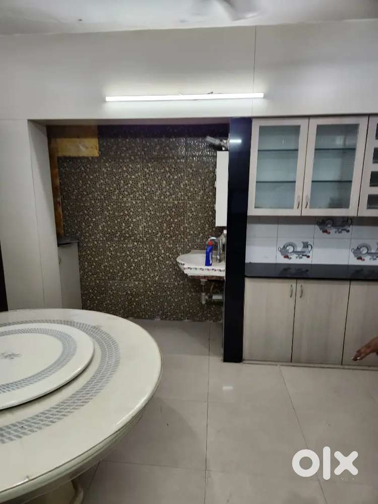 Full farnish luxury 3 bhk luxury flat rent