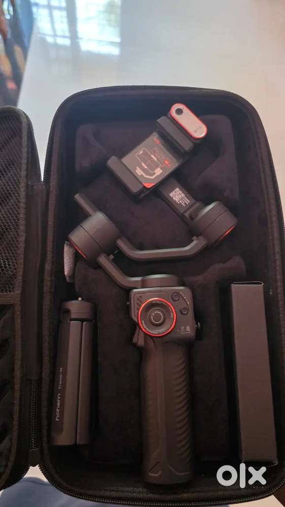 Hohem iSteady M6 Smartphone Gimbal – Very Less Used