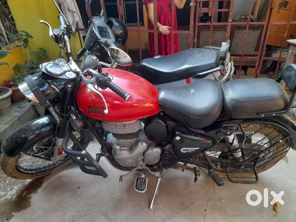 Bullet less driven almost new condition-175000rs